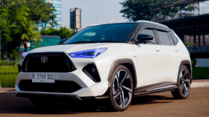 TOYOTA YARIS CROSS 2024