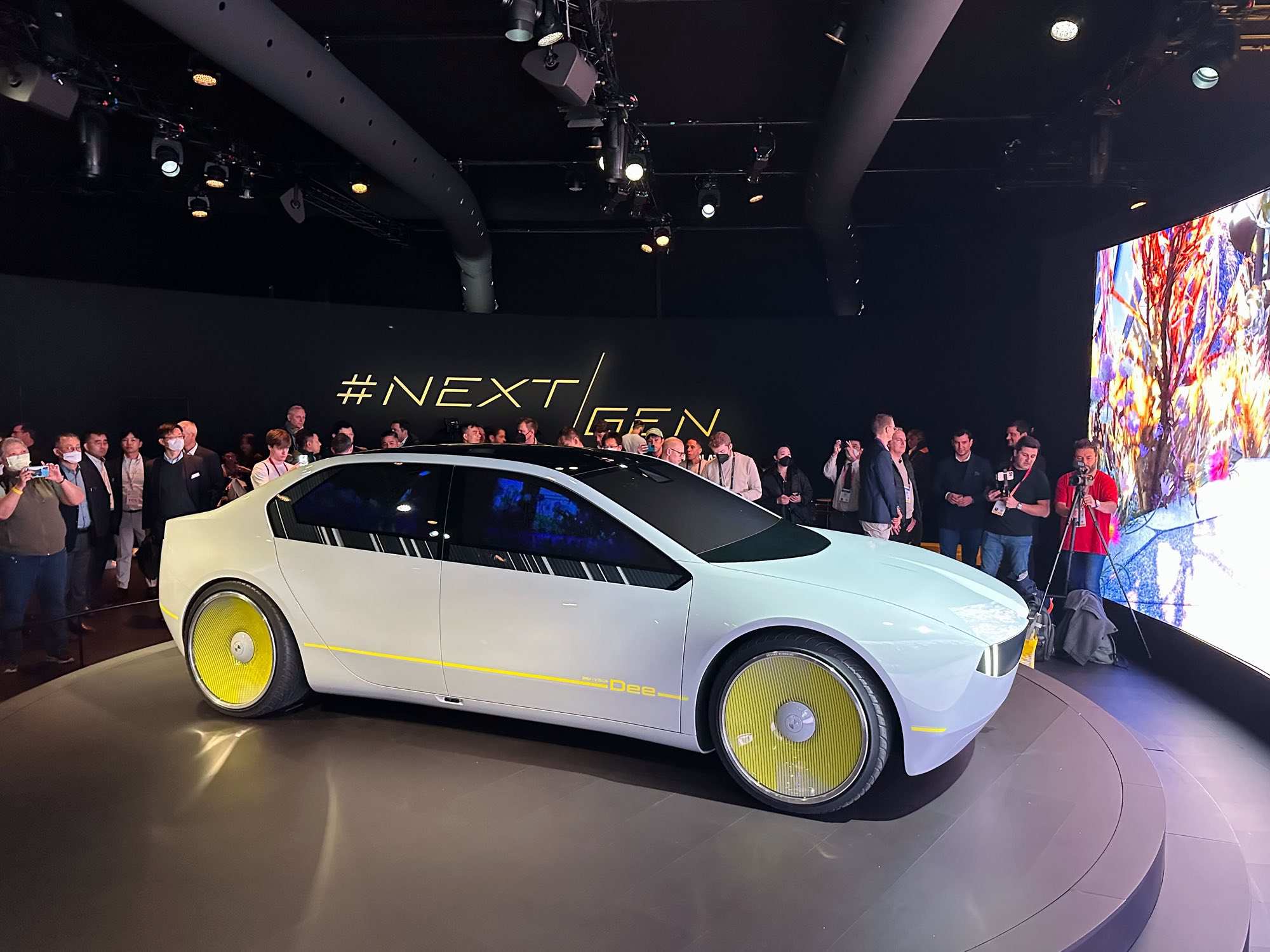 BMW i vision Dee