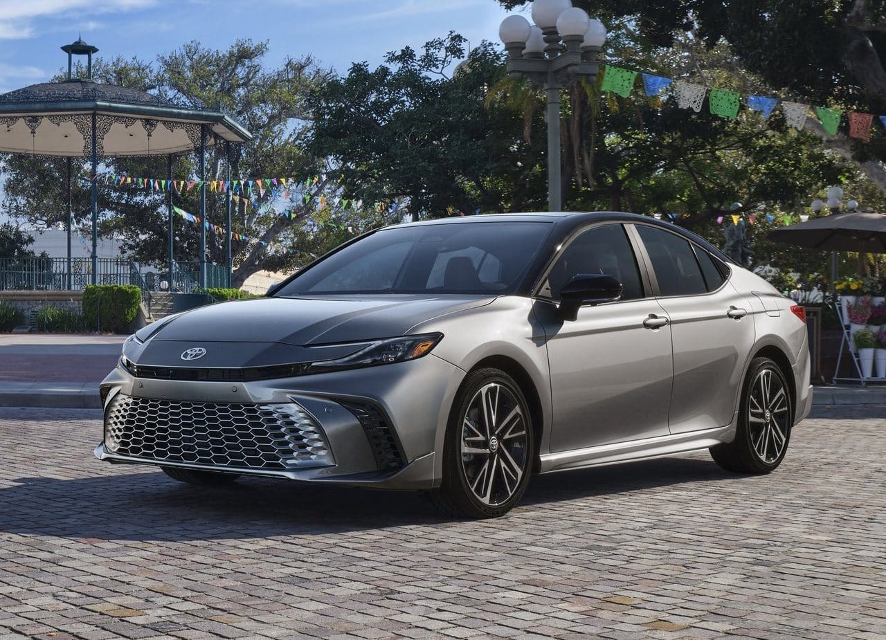 Toyota Camry 2025