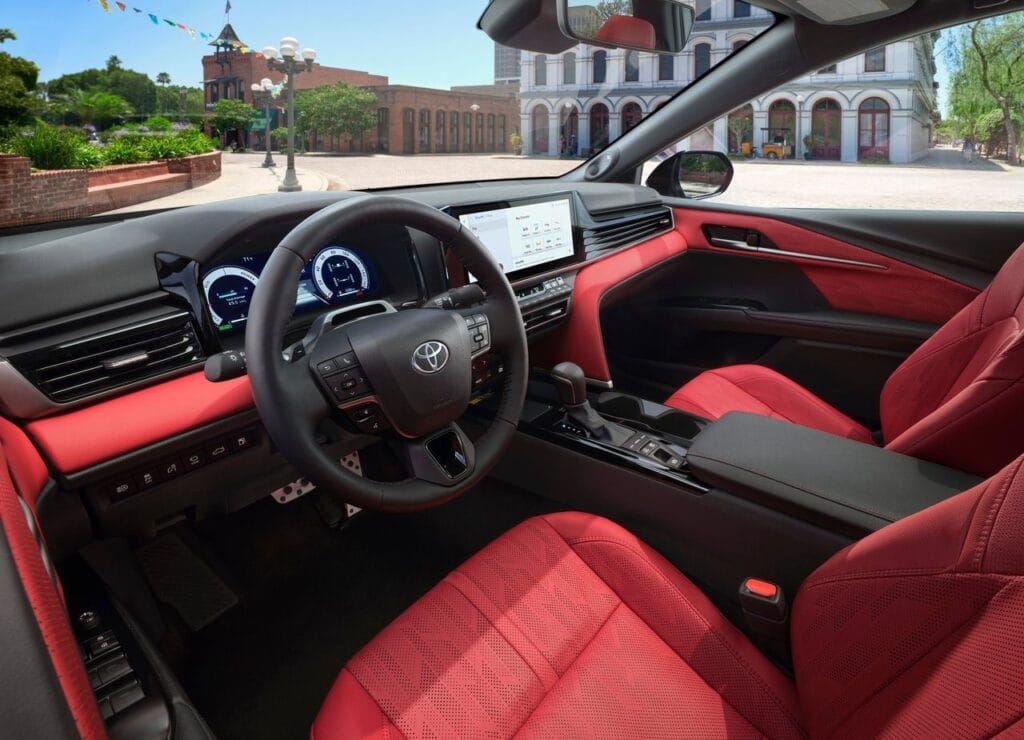 Toyota Camry 2025