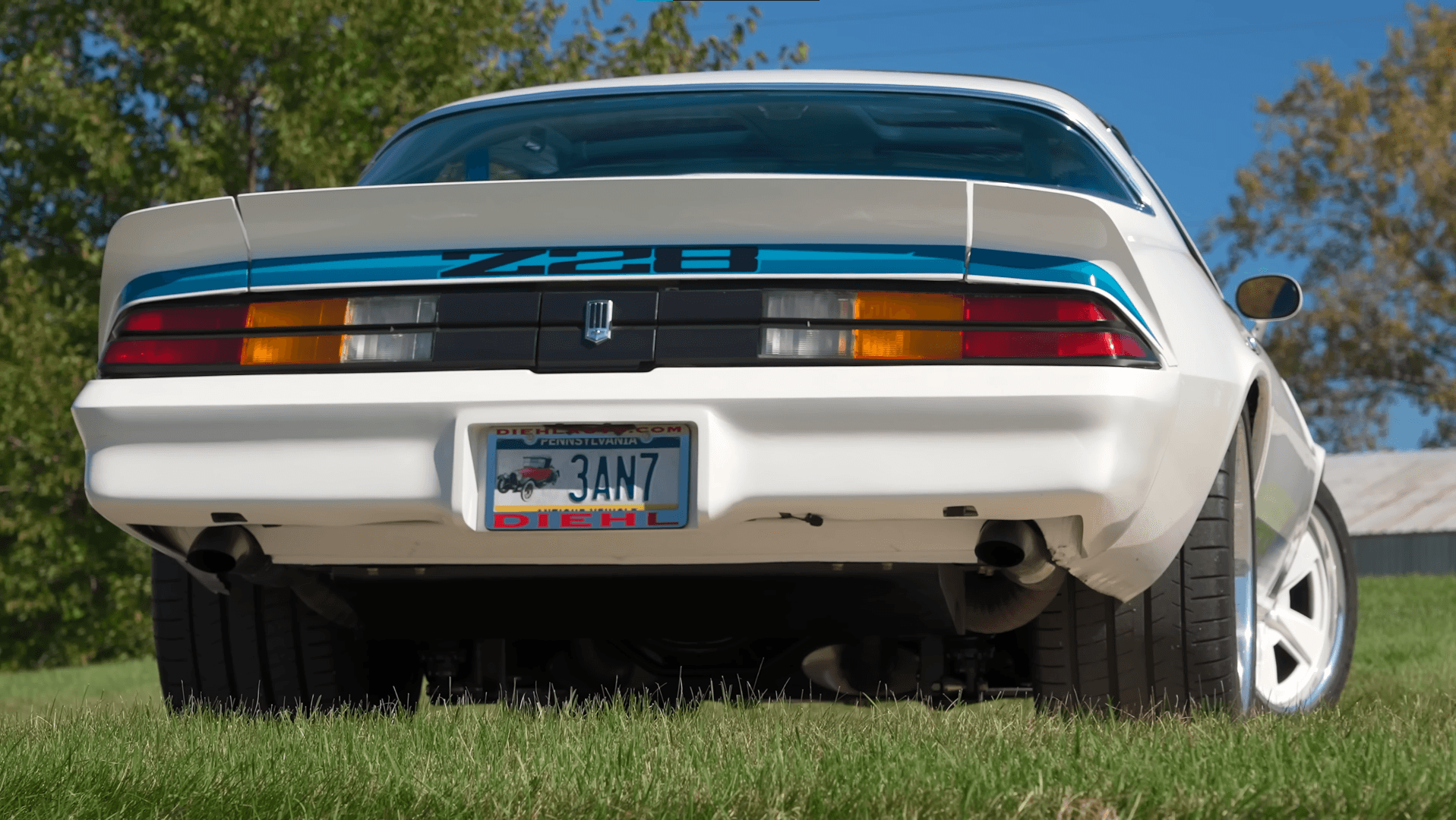 Foto-camaro-z28-1979-exterior-lateral-interior-bancos-motor-traseira