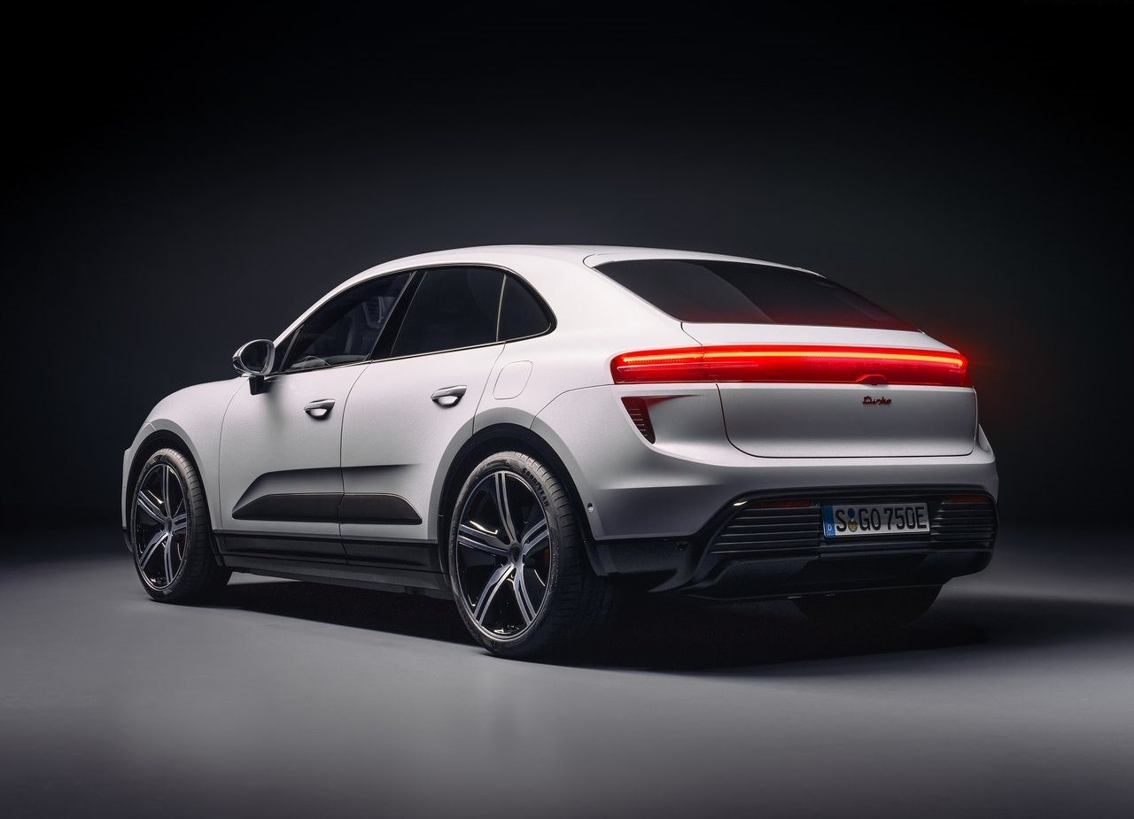 Porsche Macan 2025