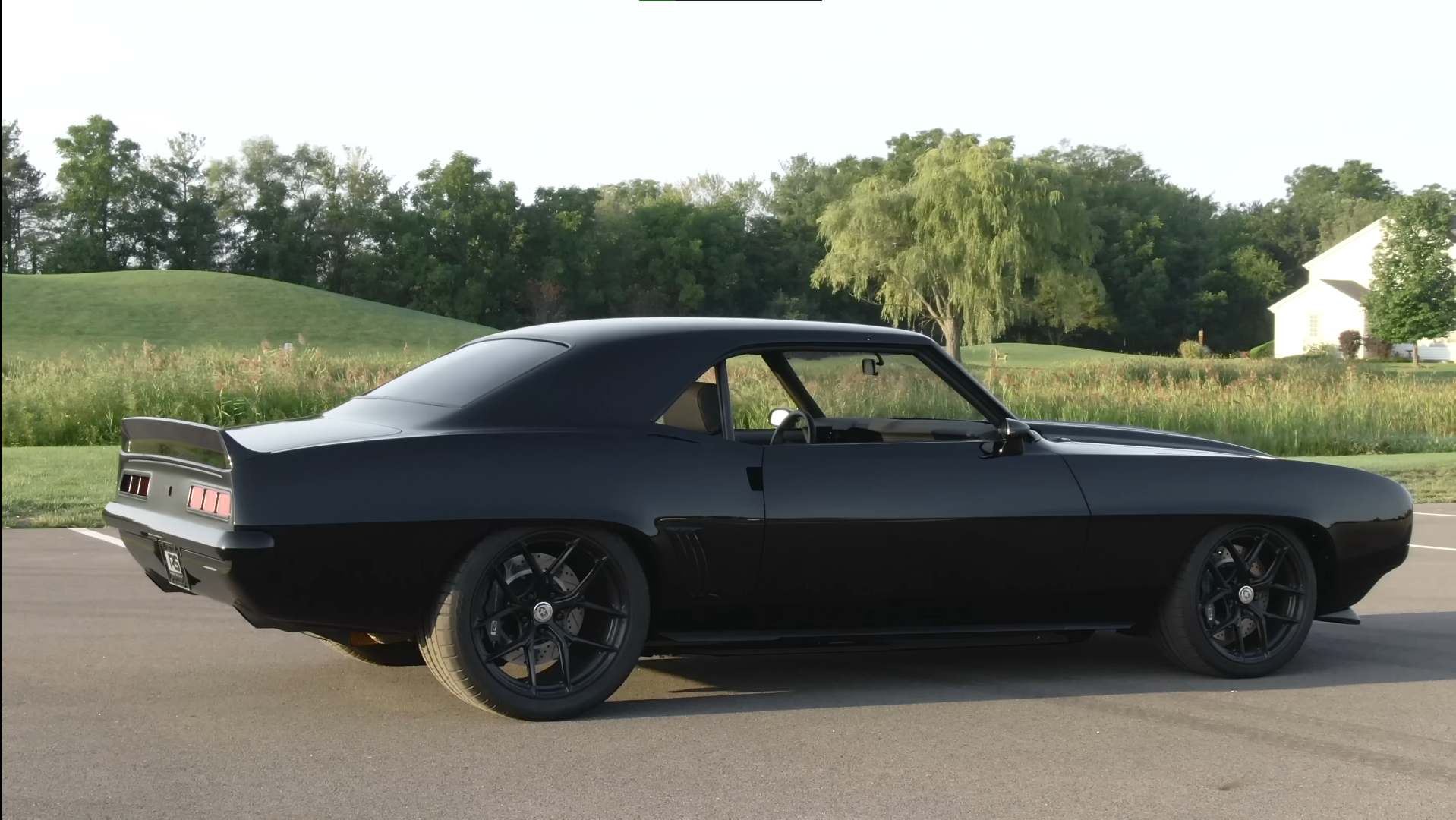 Camaro-1969-de-oe Rogan-The-Roadster-Shop