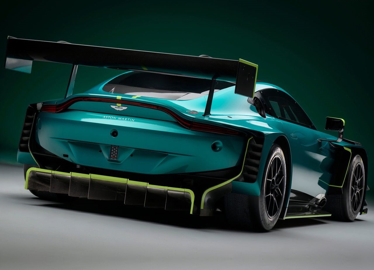 Aston-Martin-Vantage-GT3 2024