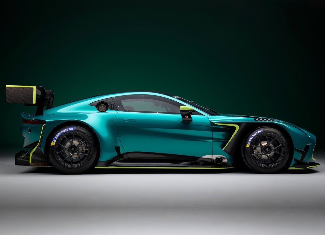 Aston-Martin-Vantage-GT3 2024