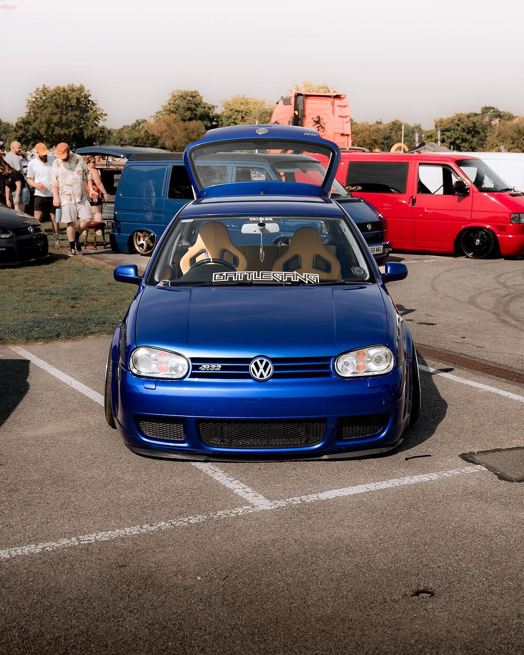 Vw-Golf-R32