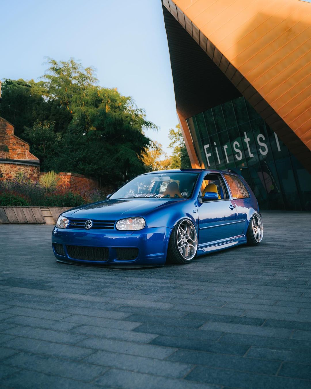 Vw-Golf-R32