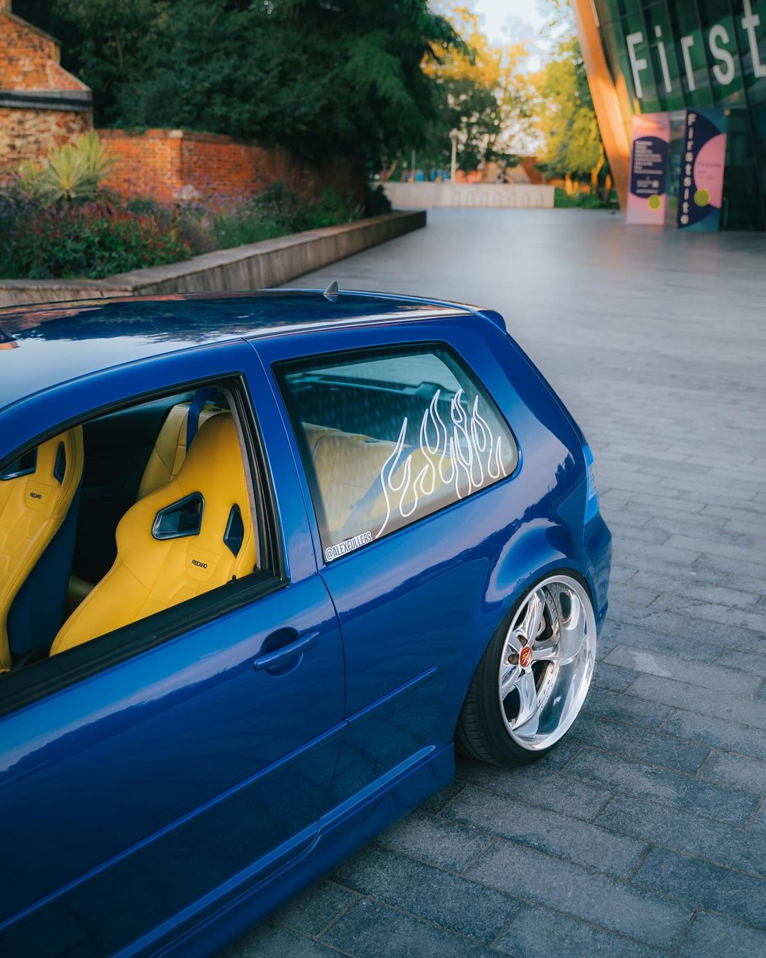 Vw-Golf-R32