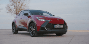 Toyota-C-HR-2024-Híbrido
