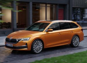 skoda-octavia-combi-2025 -lateral