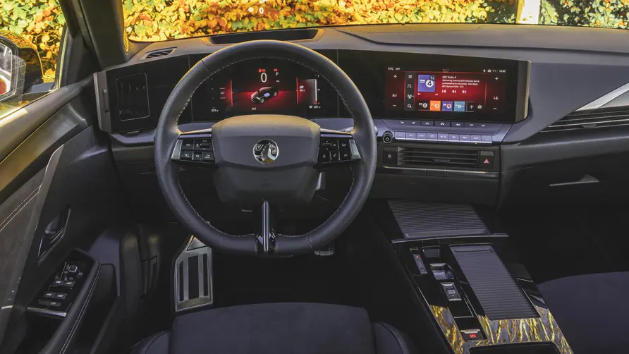 OPEL ASTRA SPORTS TOURER ELECTRIC 2024