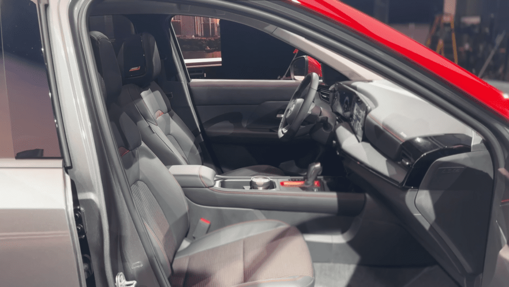 Nissan-Kicks-2025-interior