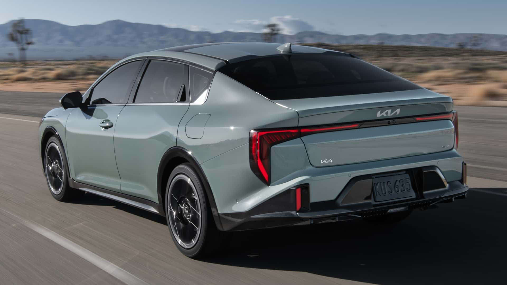 Kia-K4-2025-traseira