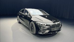Mercedes-Bez-EQS-2025-frente