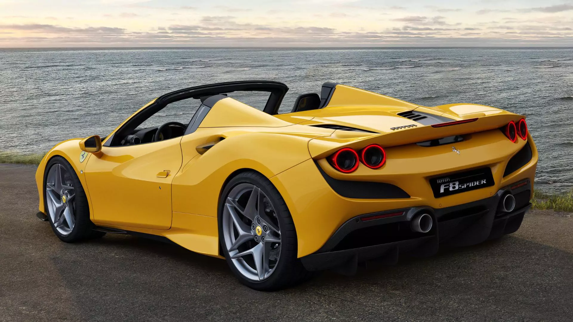 Ferrari-F8-Spider