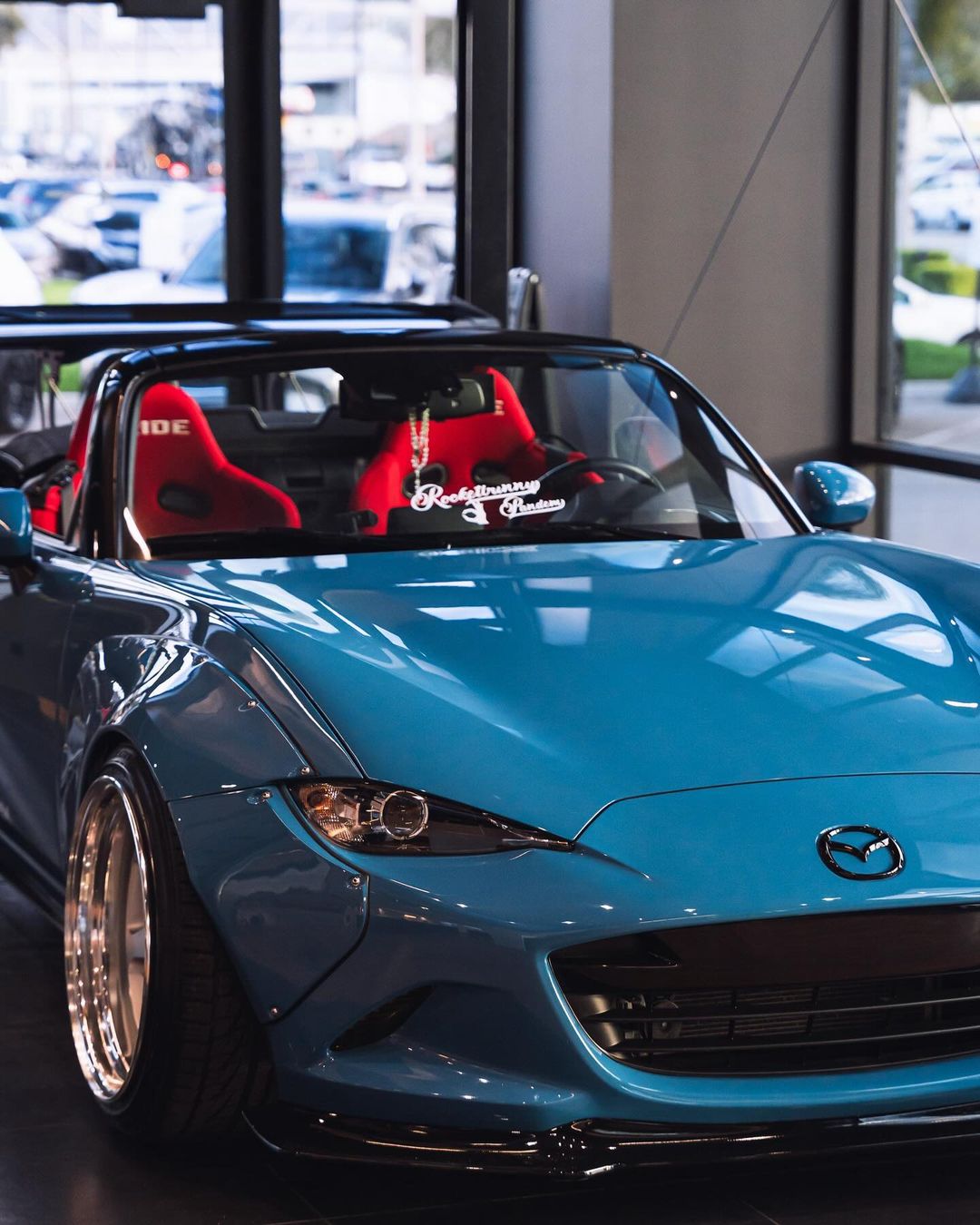 Mazda-MX-5-Miata