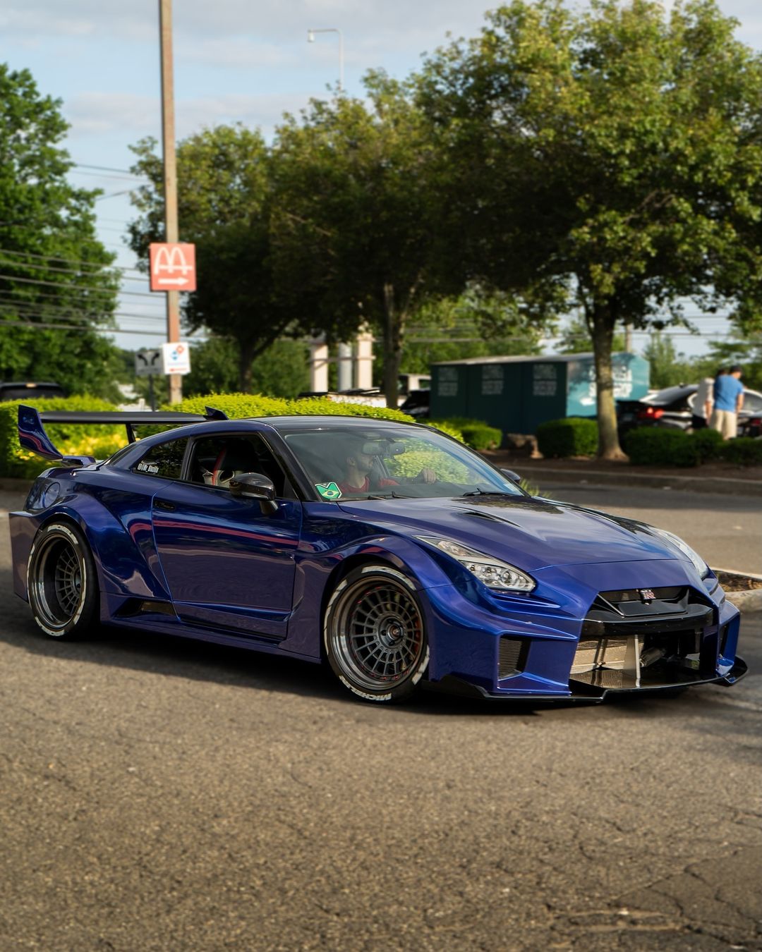 Nissan-GTr-R-35-LBWK