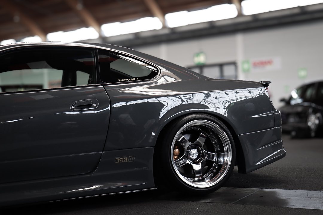Nissan-Silvia-S15
