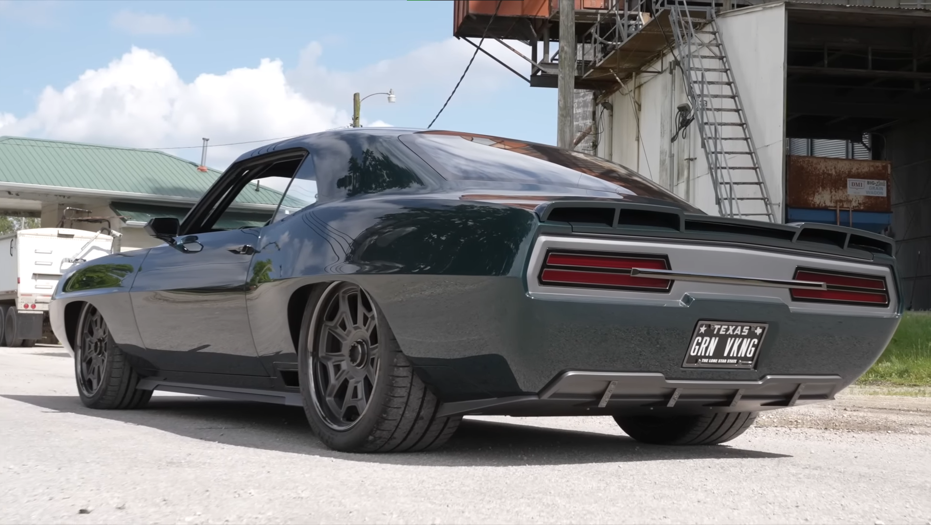 Pontiac-Firebird