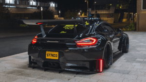 Porsche-Cayman