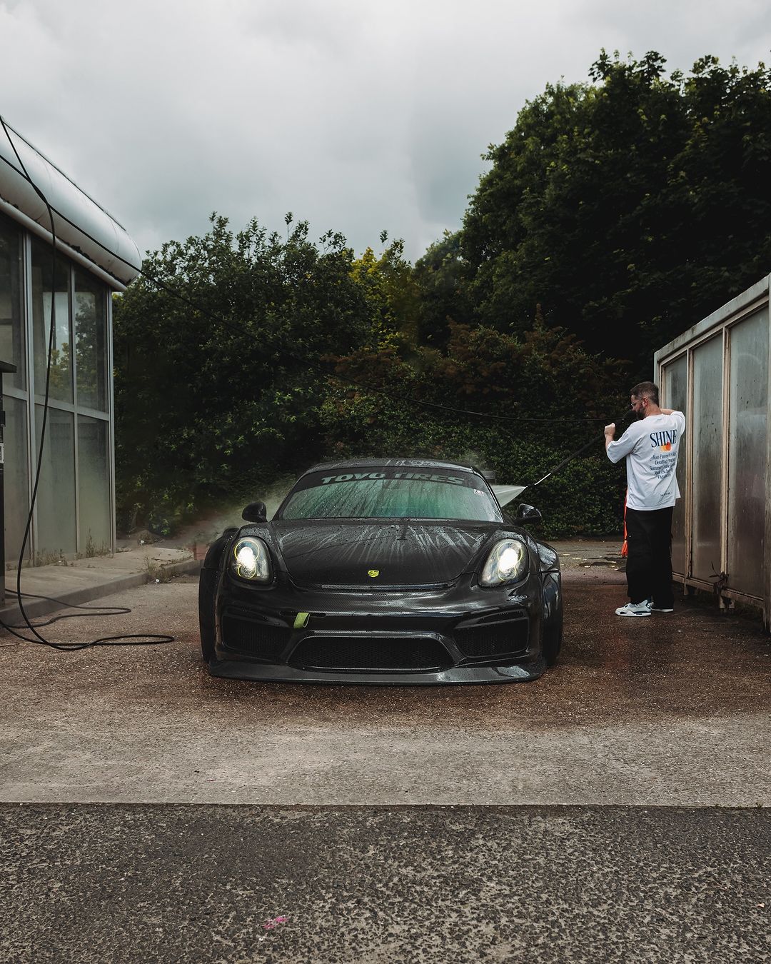 Porsche-Cayman