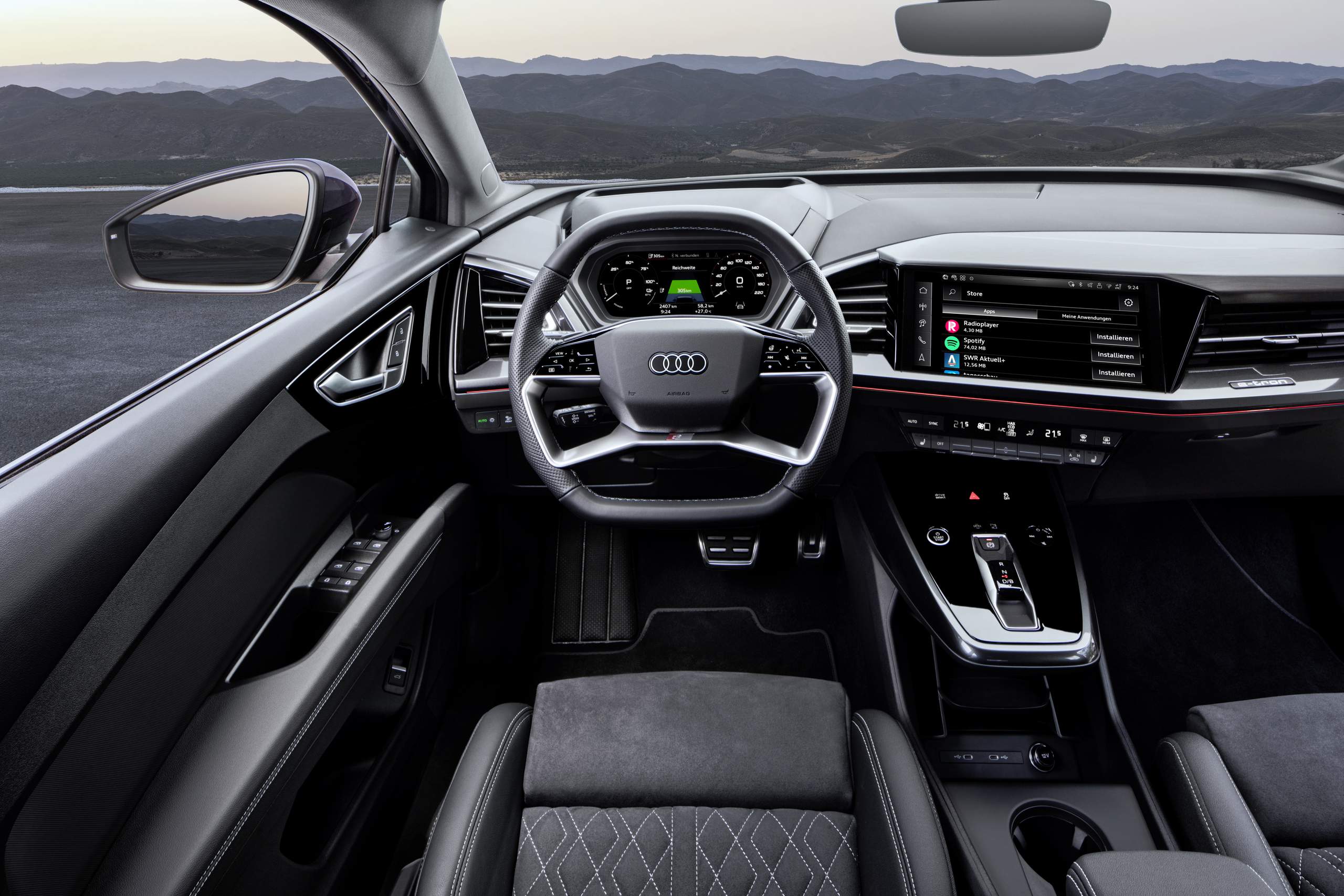 Audi-Q4-Audi-Q4-35-e-tron-2025