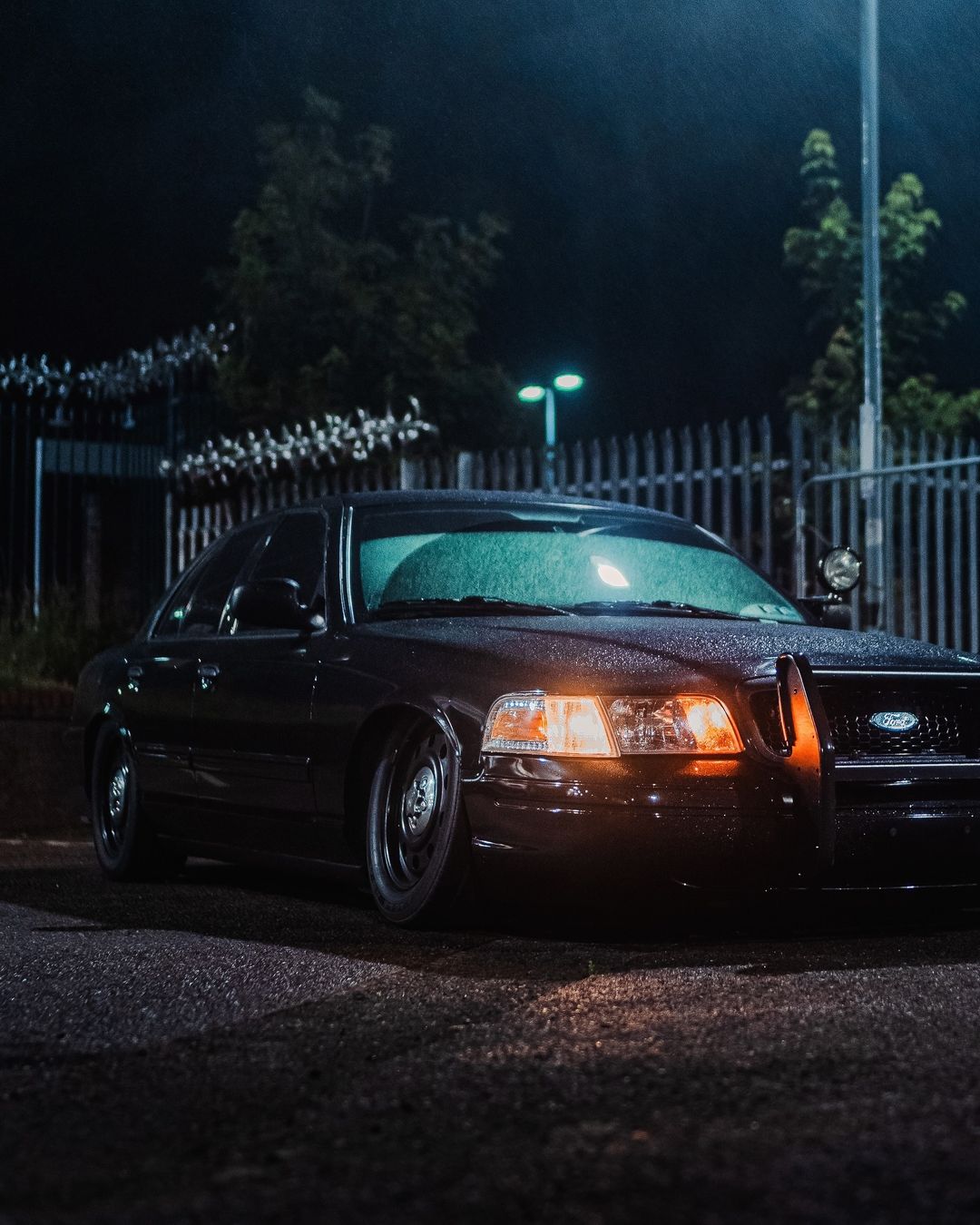 Ford-Crow-Victoria