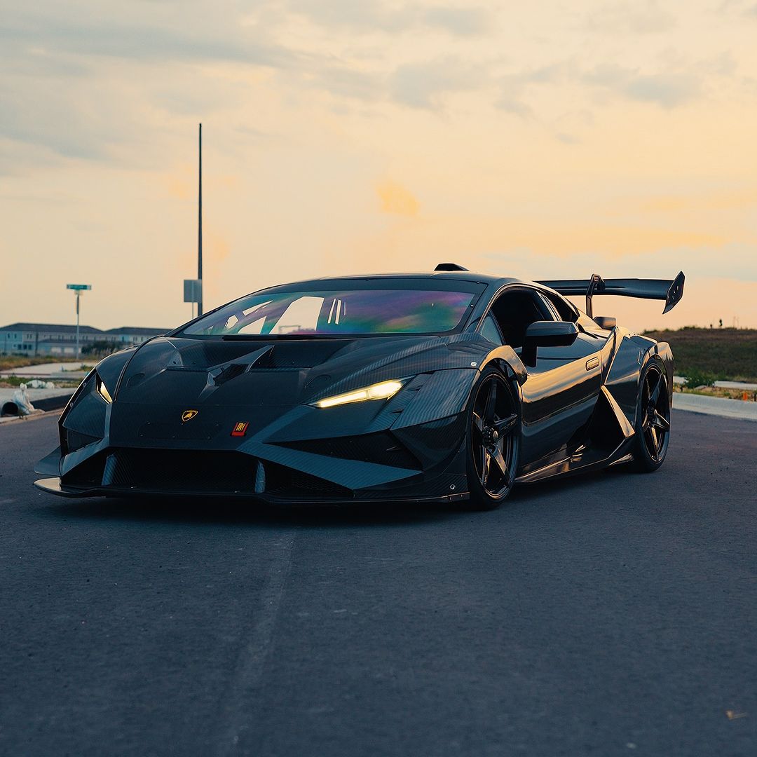Lamborghini-Aventador