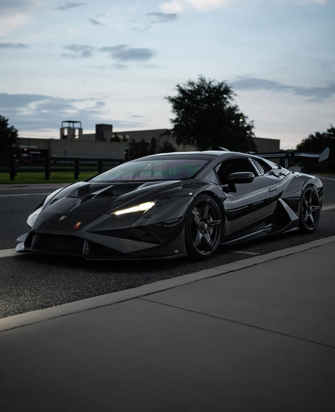 Lamborghini-Aventador