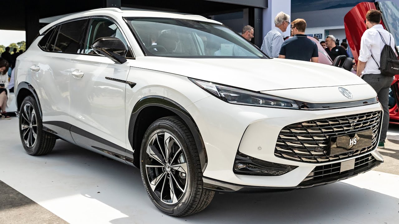 MG HS 2025