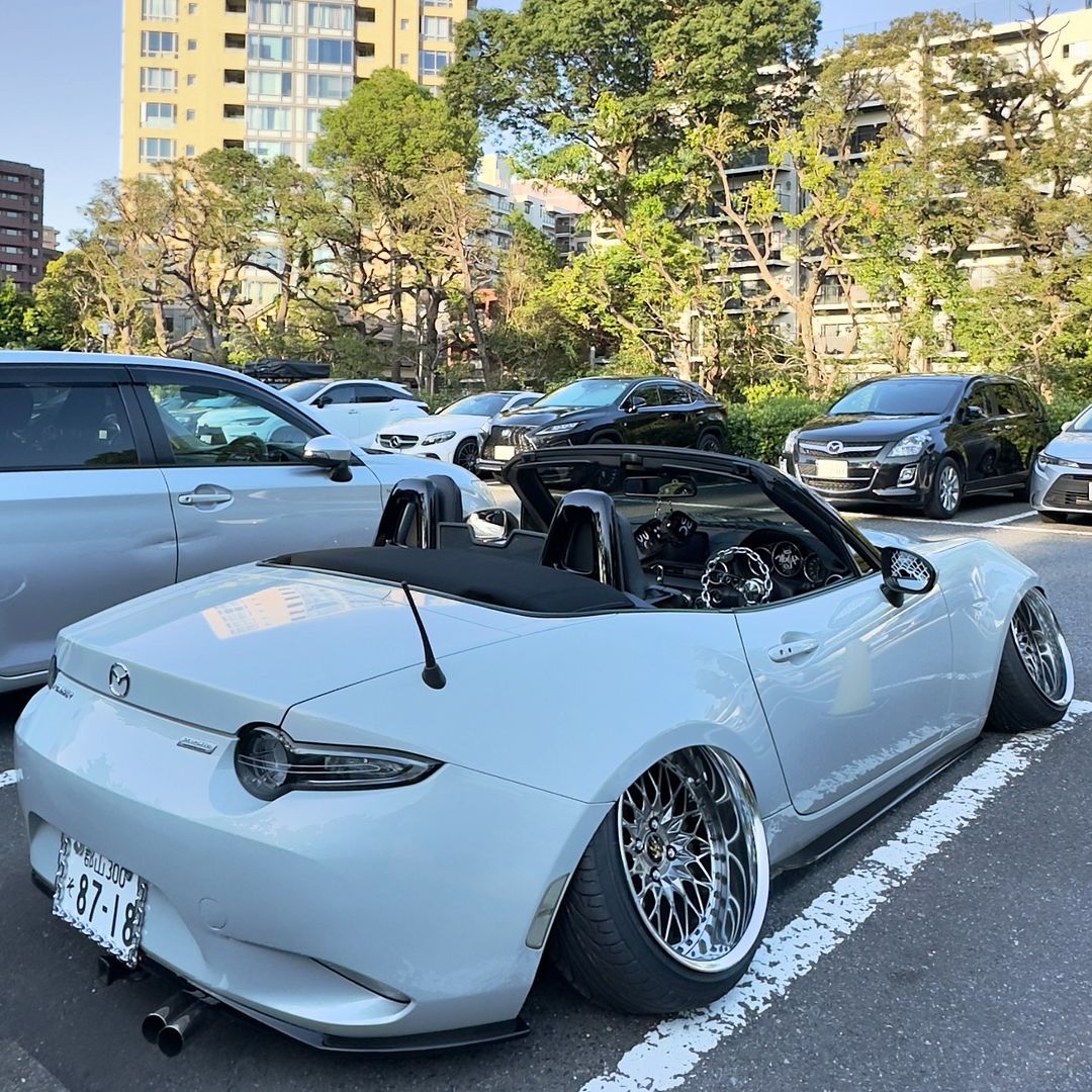 Mazda-MX-5-Miata