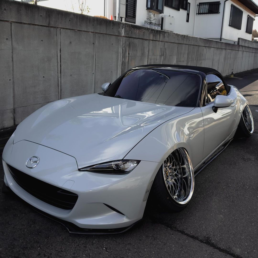 Mazda-MX-5-Miata