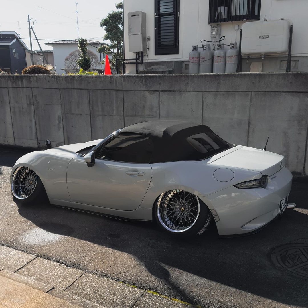 Mazda-MX-5-Miata