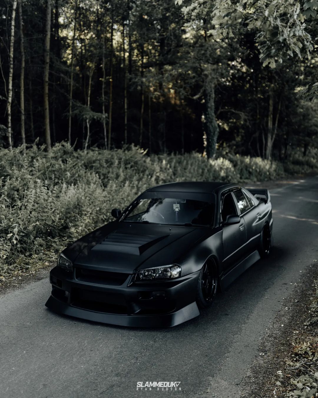 Nissan-skyline-r34