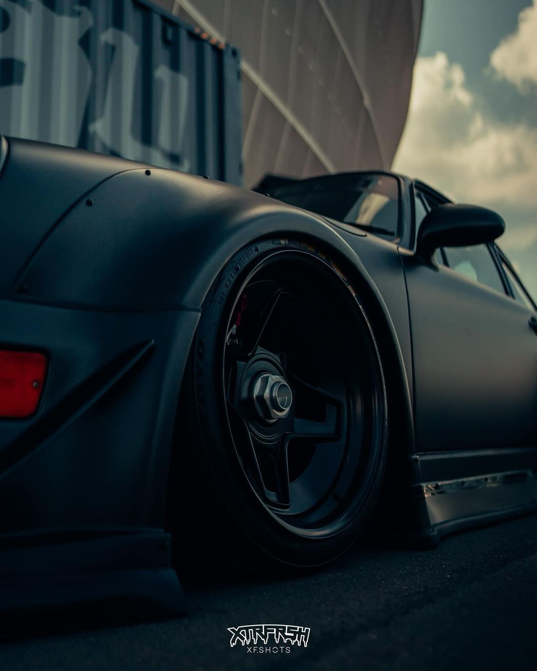 Porsche-964-RWB