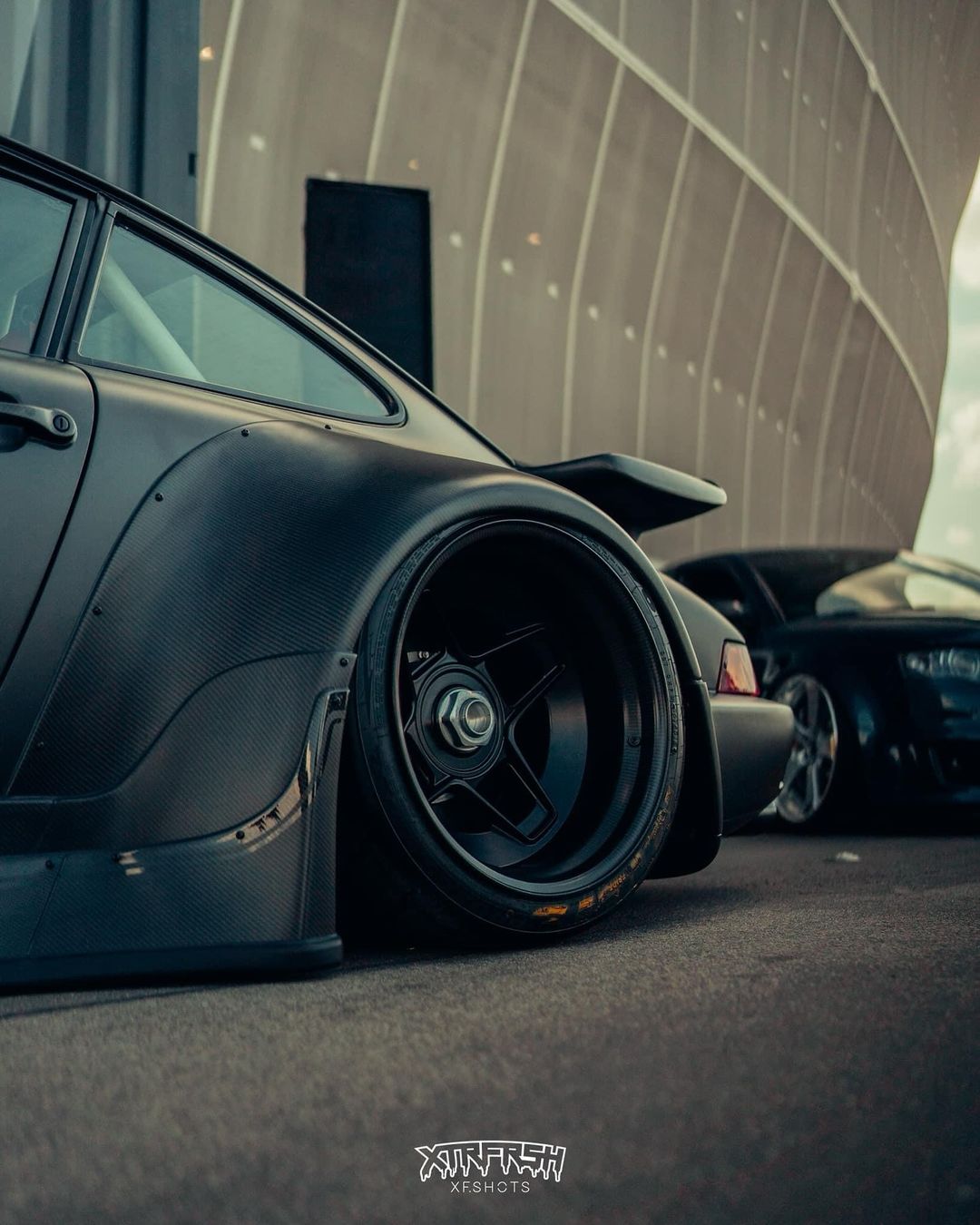 Porsche-964-RWB