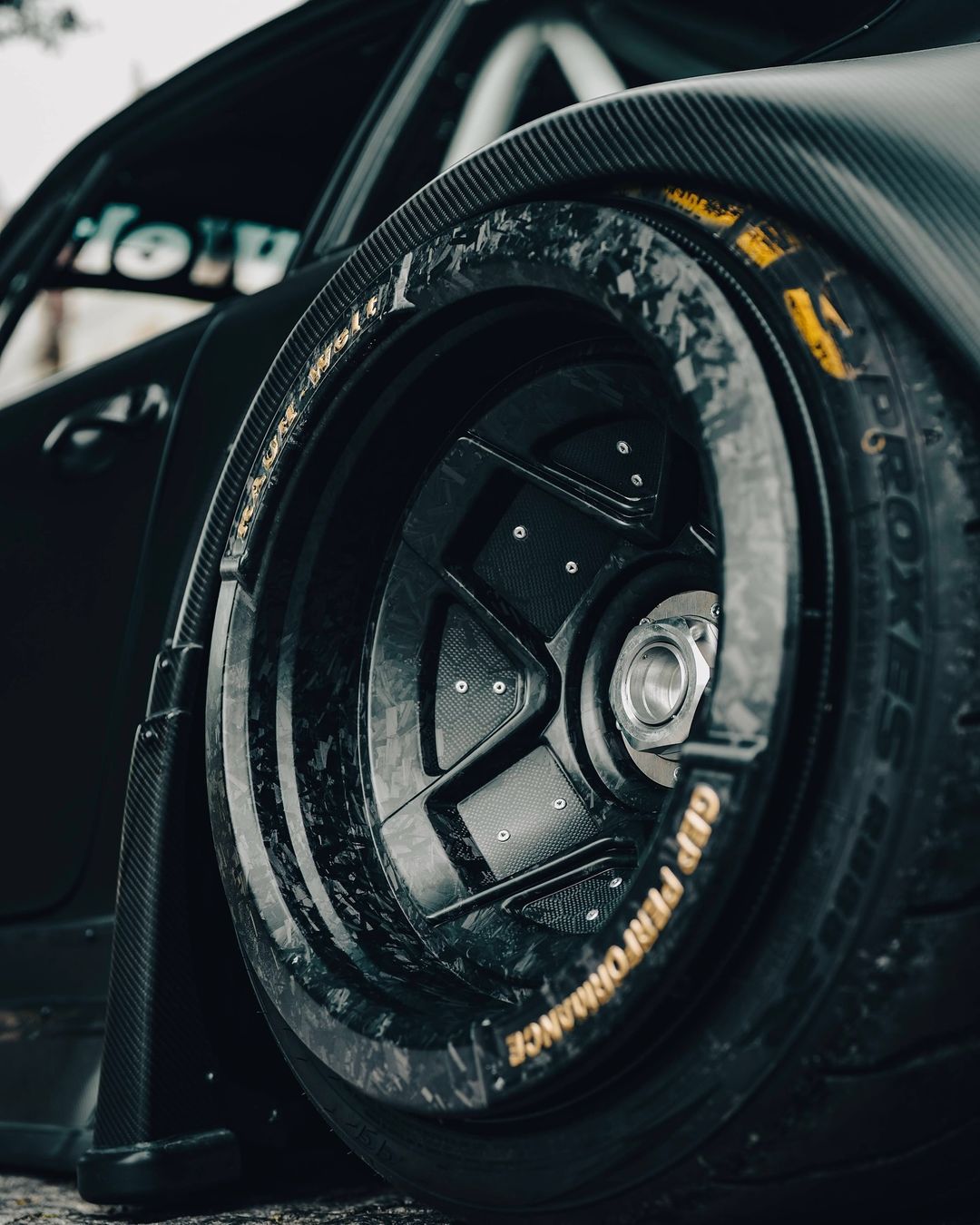 Porsche-964-RWB