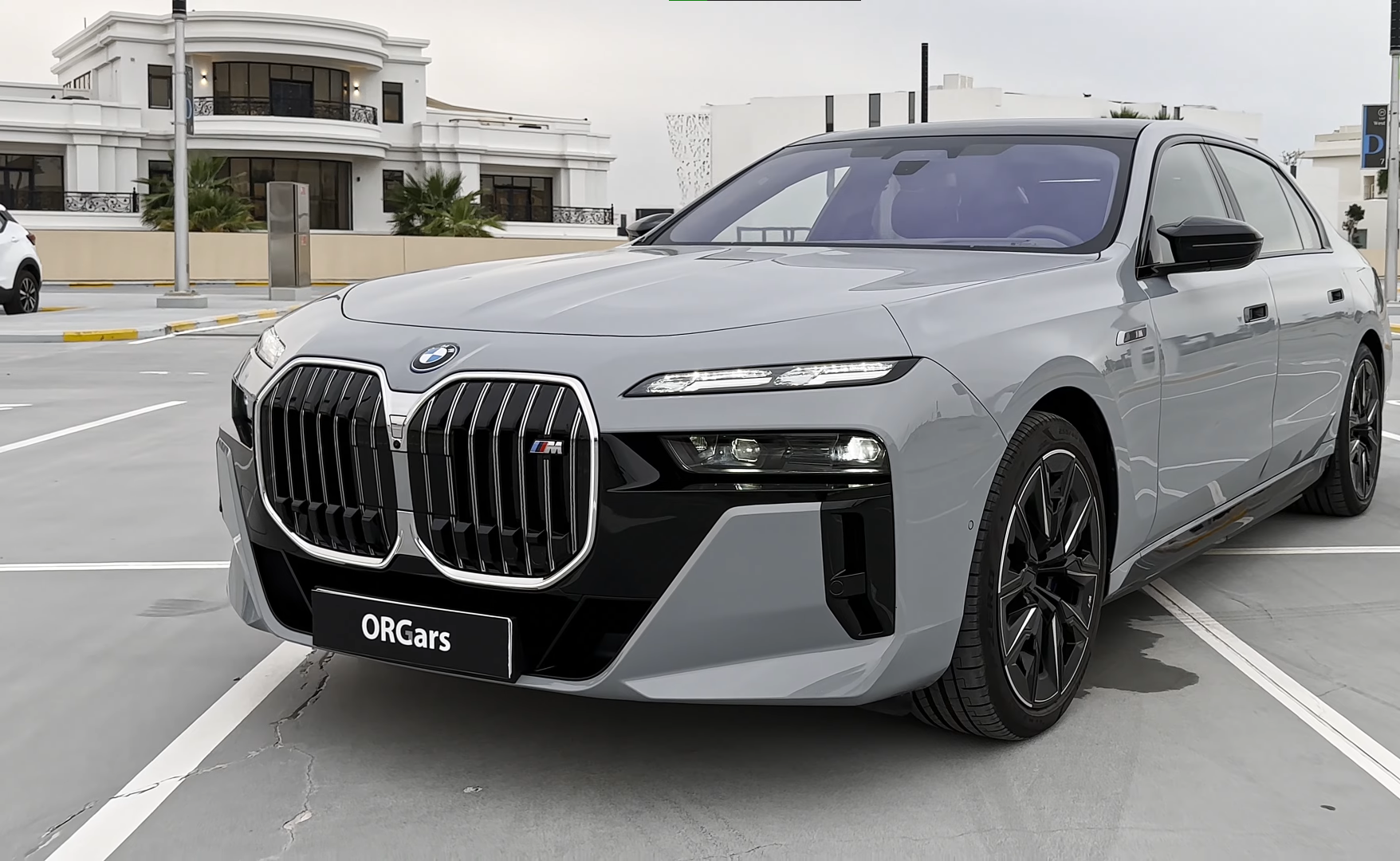 Bmw 7-Series M70 2024