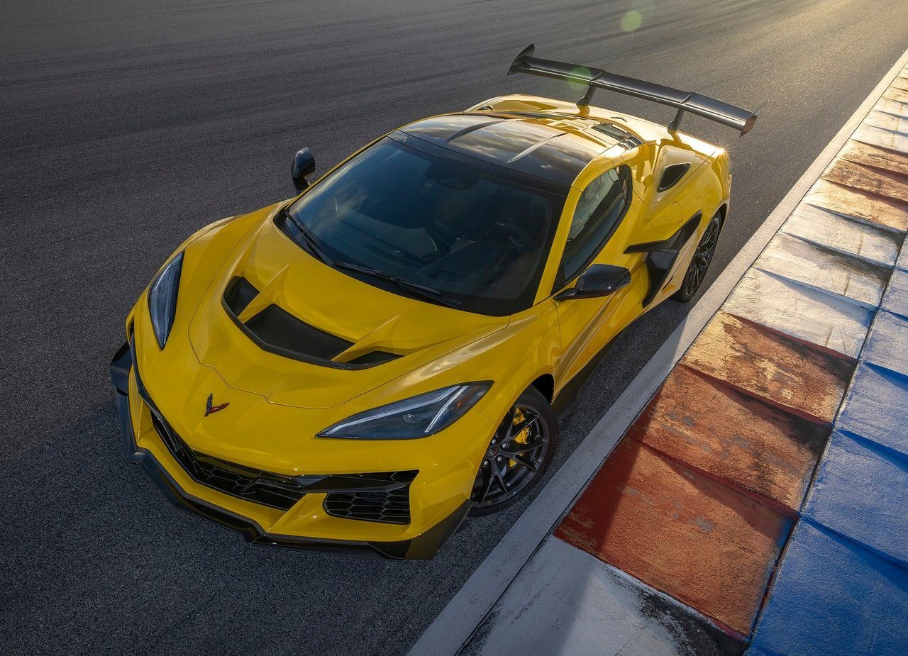 corvette zr1 2025 de frente