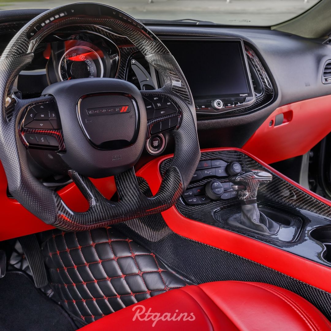 Dodge-Challenger-R/T