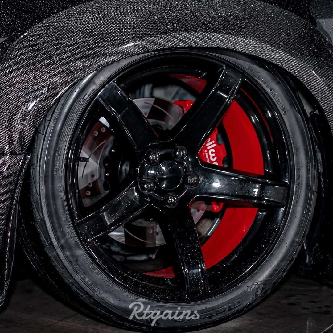 Dodge-Challenger-R/T