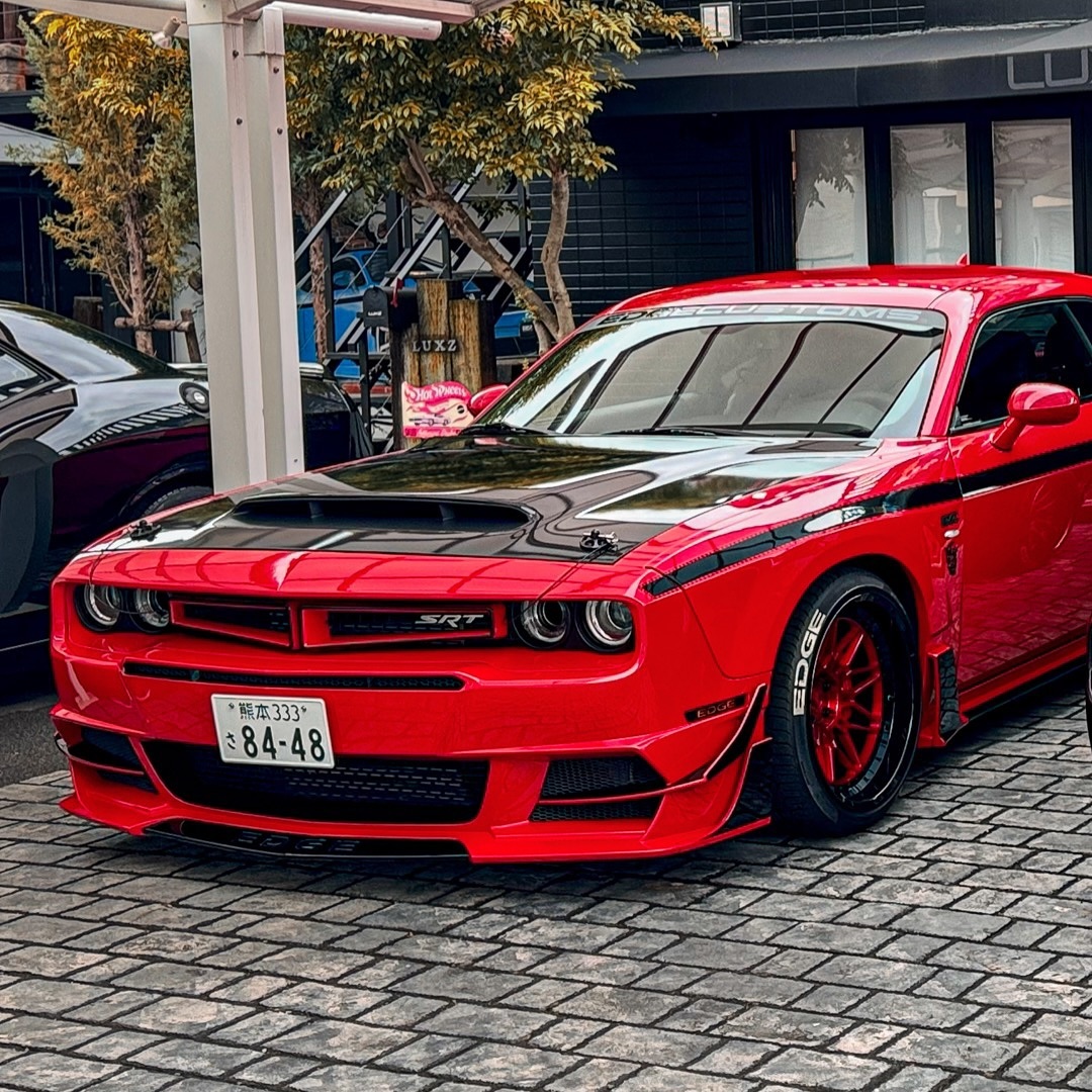 dodge-challenger-srt-hellcat