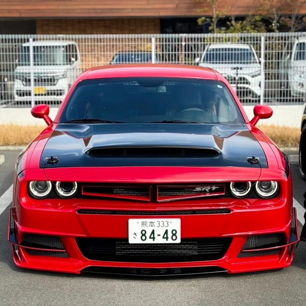 dodge-challenger-srt-hellcat