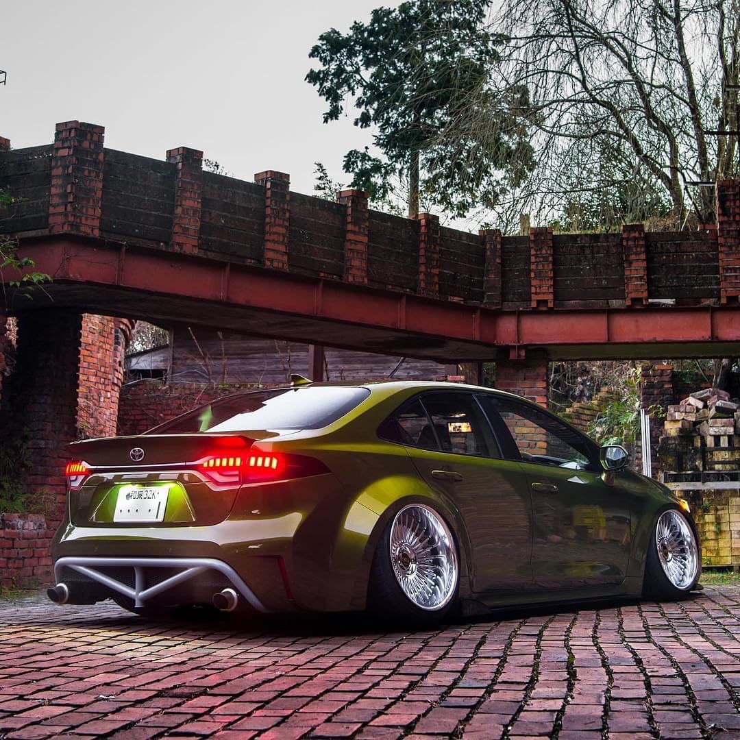 toyota-corolla