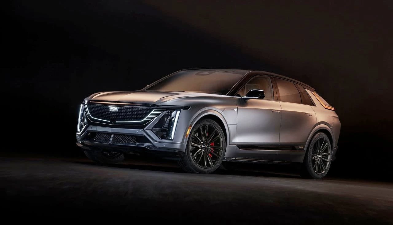 cadillac-lyriq-v-2026