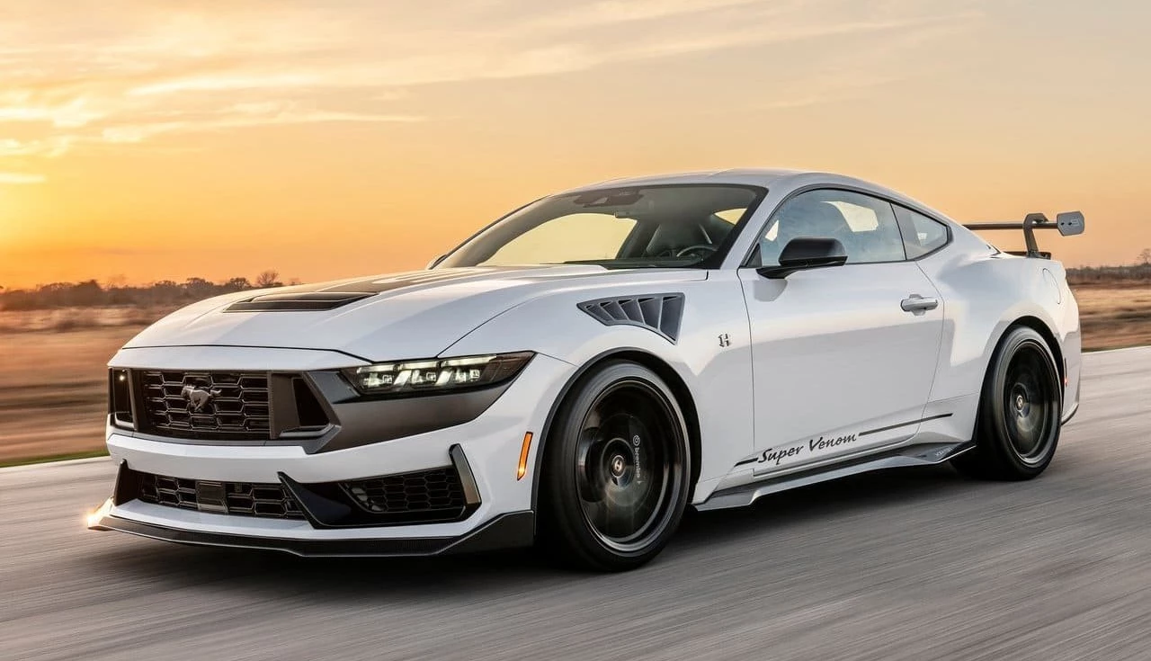 hennessey-super-venom-mustang-dark-horse