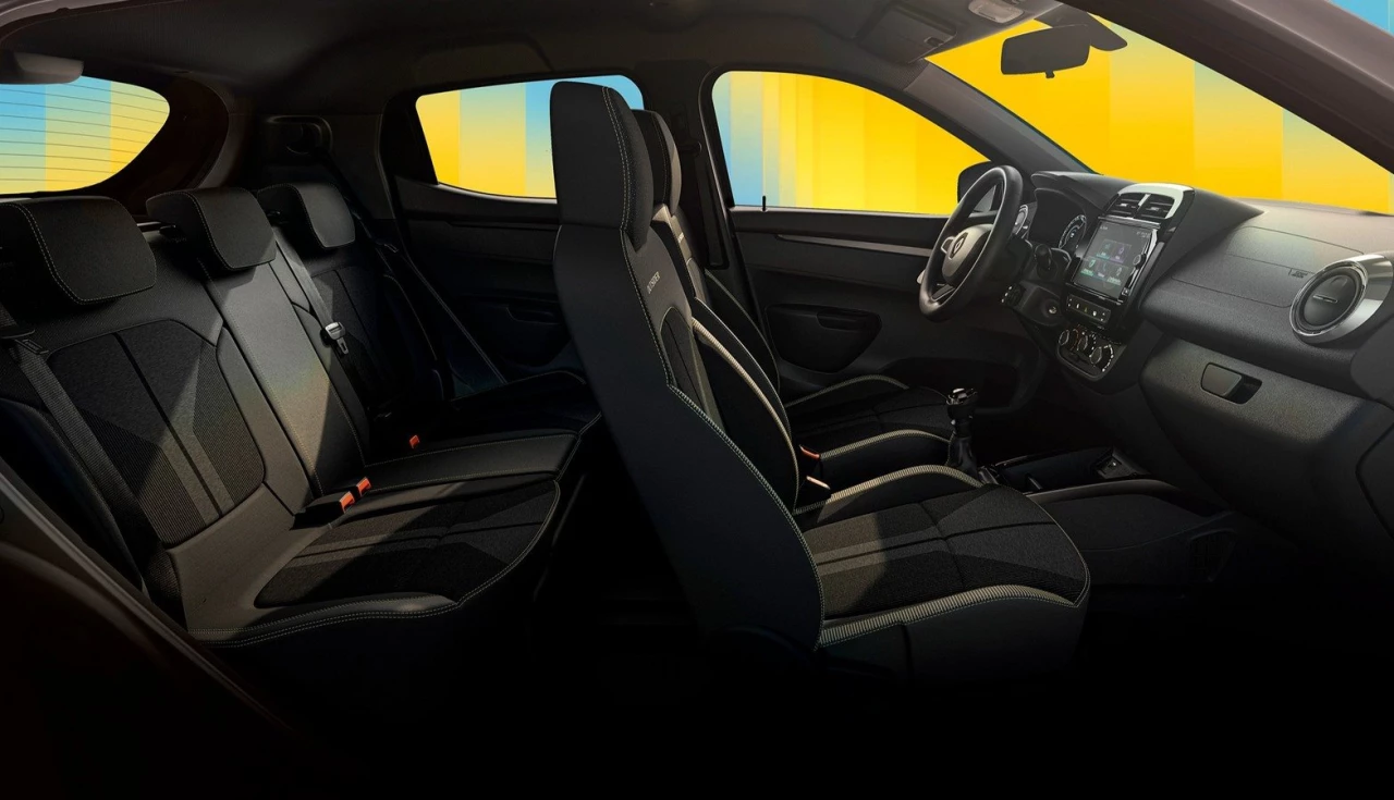 2026-renault-kwid-designer-interior