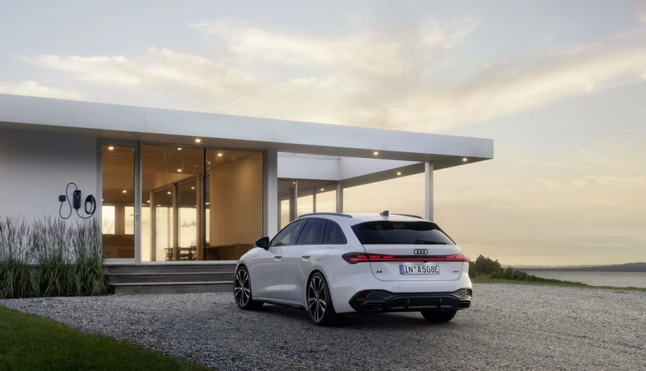 audi-a5-e-hybrid-quattro-designer-externo