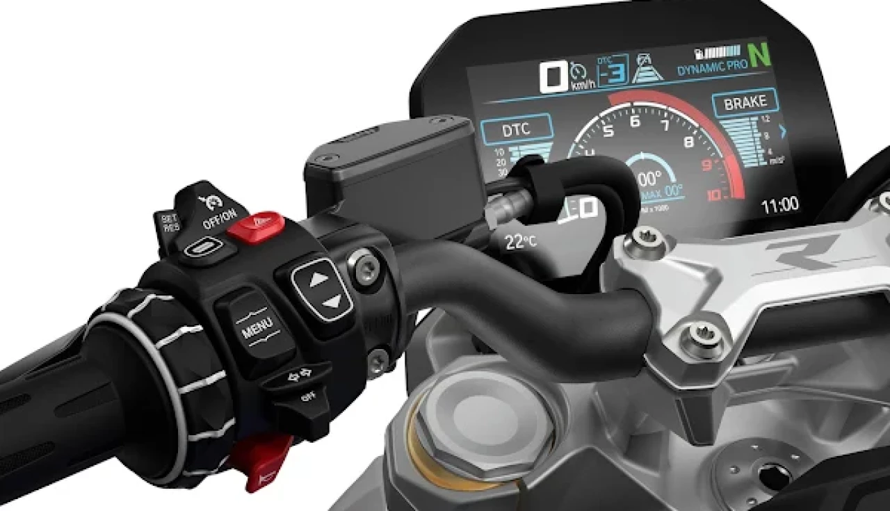 bmw-r-1300-r-2025-motorização-chassi-freio-personalização-segurança-tecnologia