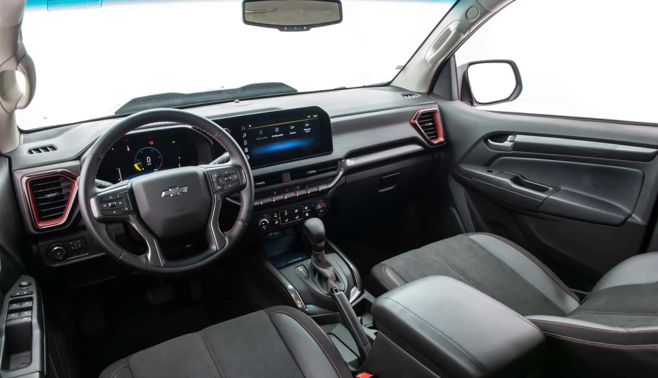 chevrolet-s10-100-anos-interior-tecnologia-segurança-desempenho-potencia-motorização